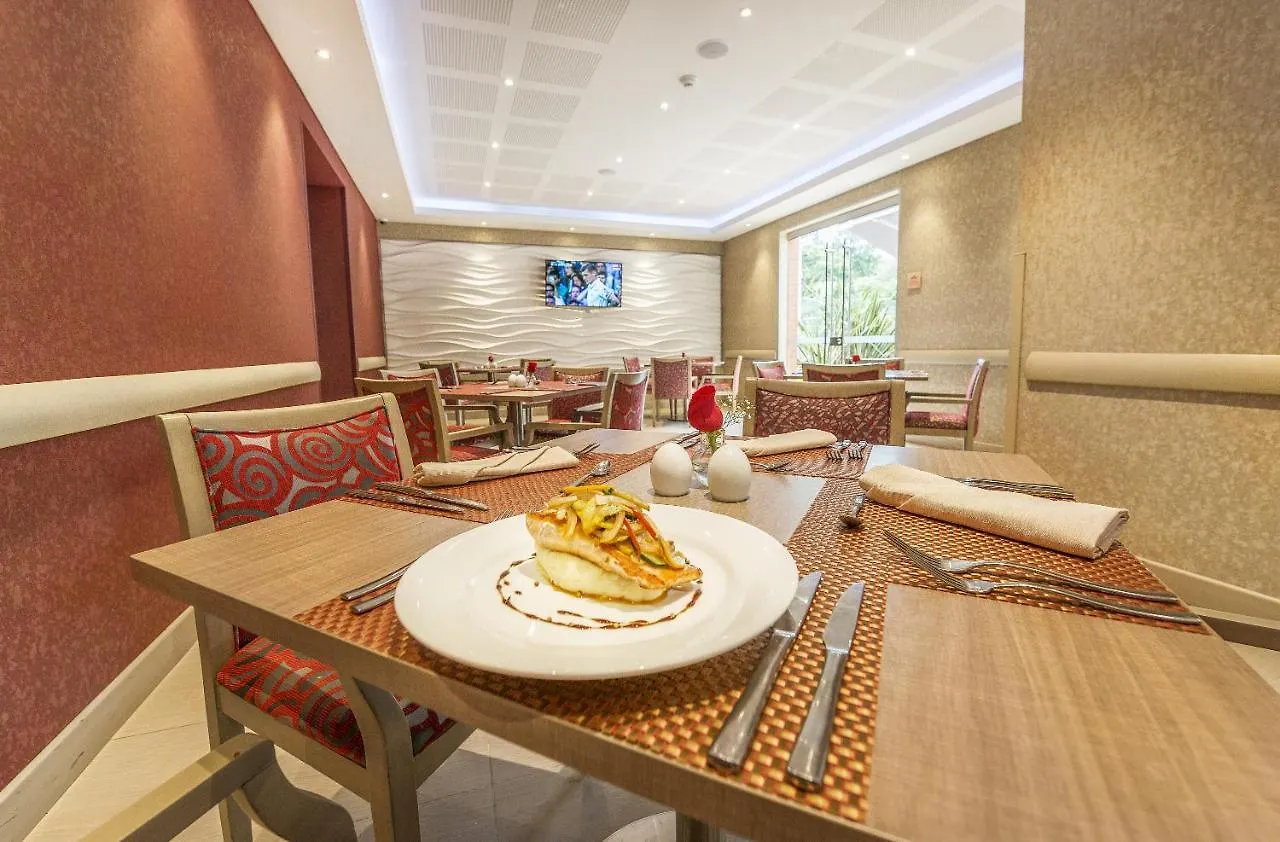 Hotel Plaza Suites Bogota 3*,