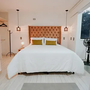 https://balcones-del-estadio.colombiamedellinhotels.com